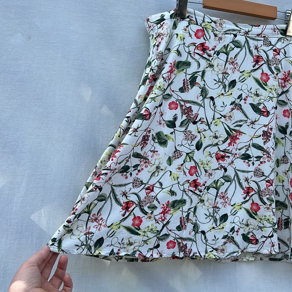 Reitmans Floral Skirt - Picture 2 of 6